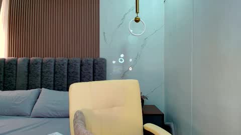 Hailey online show from 11.26.25