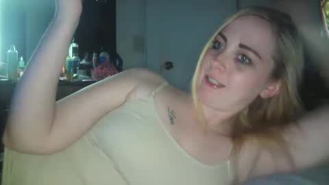 Snapshot of haileyakuma69 chatting on 02.27.25 Hailey and d online show from 02.27.25