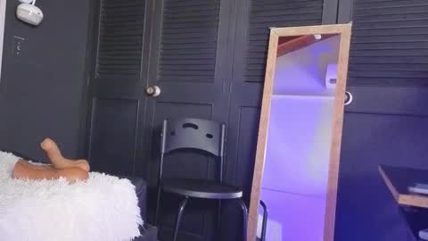 haileycat_ online show from 02.24.26