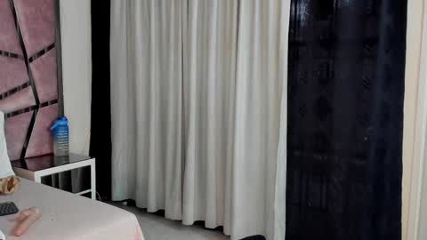 Hailey online show from 09.26.25