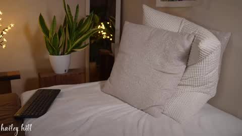 HaileyHill online show from 02.14.25