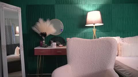 Hailey online show from 03.20.26