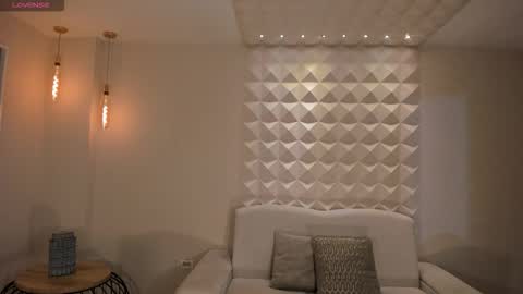 Hailey online show from 03.20.26