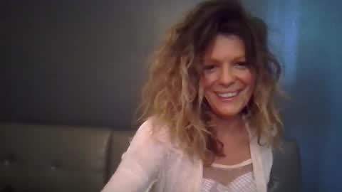 Hailey online show from 11.30.25