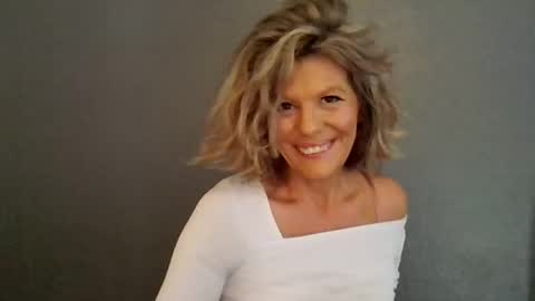 Hailey online show from 02.28.26