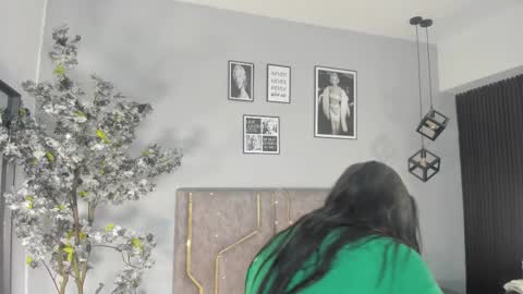 haileystonei online show from 12.01.25