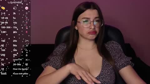 Snapshot of haily_heavenly chatting on 12.18.24 HailyHeavenly online show from 12.18.24