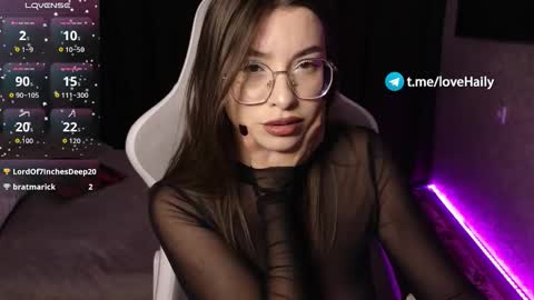 Snapshot of haily_heavenly chatting on 10.29.25 HailyHeavenly online show from 10.29.25