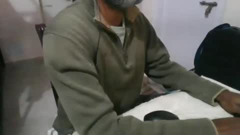 Snapshot of hairydarky chatting on 12.31.24 Pratap online show from 12.31.24