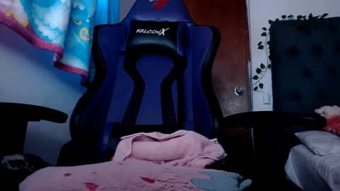 Lunita online show from 02.22.25