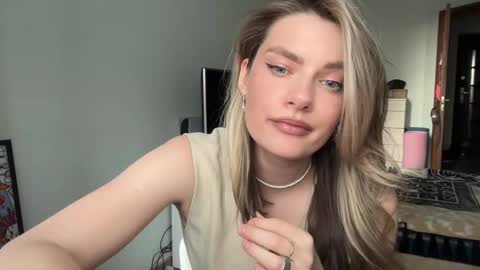 Snapshot of haley_rune chatting on 02.04.25 haley_rune online show from 02.04.25