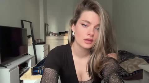 Snapshot of haley_rune chatting on 02.05.25 haley_rune online show from 02.05.25
