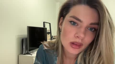 Snapshot of haley_rune chatting on 02.13.25 haley_rune online show from 02.13.25