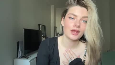 Snapshot of haley_rune chatting on 02.16.25 haley_rune online show from 02.16.25
