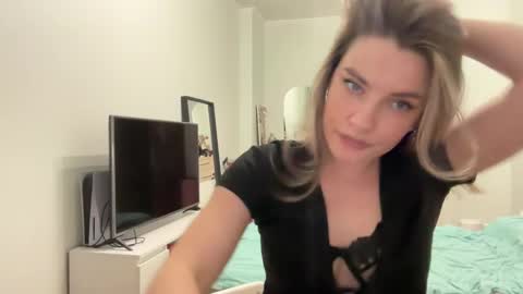 Snapshot of haley_rune chatting on 02.21.25 haley_rune online show from 02.21.25
