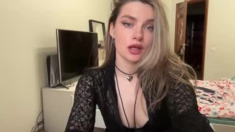 Snapshot of haley_rune chatting on 02.24.25 haley_rune online show from 02.24.25
