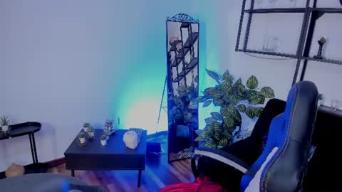 Snapshot of halley_ravenn chatting on 06.11.26 halley_ravenn online show from 06.11.26