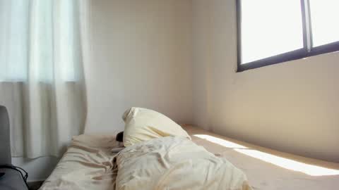 insta Laupalacio777Next stream 01th December online show from 02.09.26