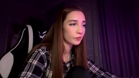 Holly online show from 12.03.25