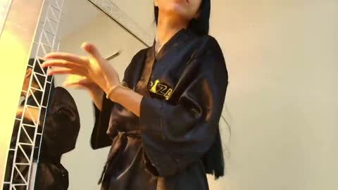 Hallie Stone online show from 04.10.26