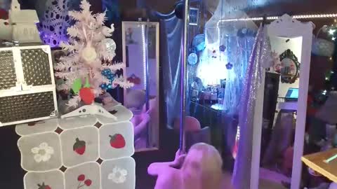 halovalentine online show from 12.07.24