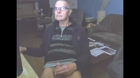 Prefer men 80 online show from 12.14.24