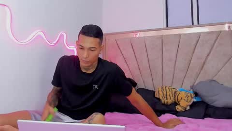 Hana and Zeta online show from 03.03.26