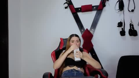 Hana and Zeta online show from 04.02.26