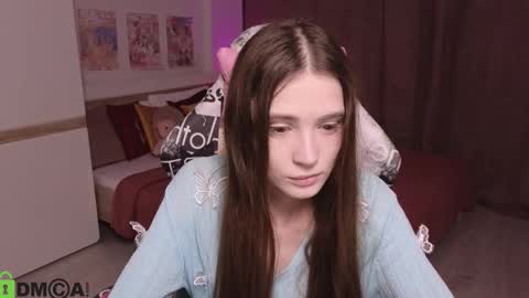Snapshot of hana_flo chatting on 09.26.25 Hana online show from 09.26.25