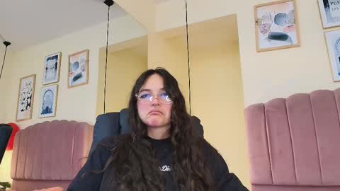 hanabie_ online show from 02.22.26