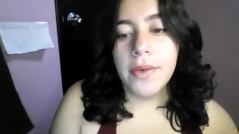 Snapshot of hanah_bakeer chatting on 06.22.26 Hanah Montana Independent model online show from 06.22.26