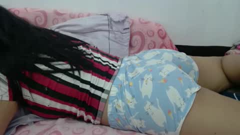 Snapshot of hanako_xoxo69 chatting on 03.06.25 -Hana- online show from 03.06.25