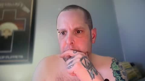 Snapshot of hand_banana_420 chatting on 12.17.25 hand_banana_420 online show from 12.17.25