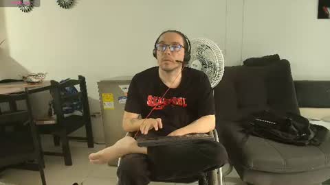 Snapshot of handicappedsex chatting on 06.27.26 my only tetraking Charly QuadriplegicMy Feet Havent Walked For 30 Years They Are Soft They Are Holy online show from 06.27.26