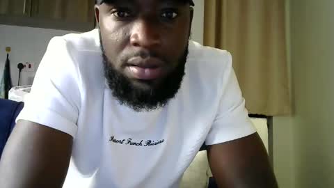 Snapshot of handsome_king30 chatting on 12.10.24 handsome king online show from 12.10.24