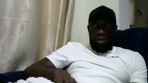 Snapshot of handsome_king30 chatting on 12.10.24 handsome king online show from 12.10.24