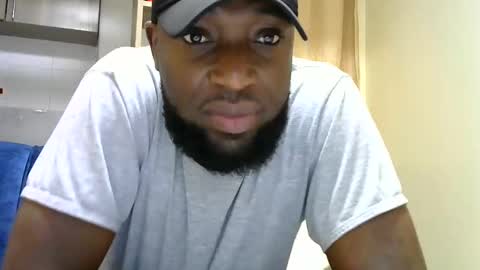 Snapshot of handsome_king30 chatting on 01.10.25 handsome king online show from 01.10.25