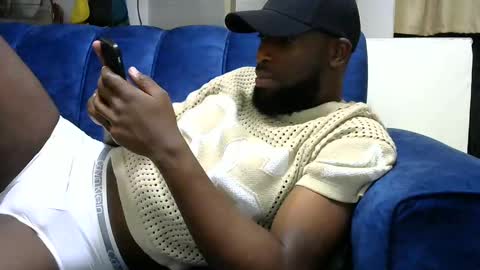 Snapshot of handsome_king30 chatting on 01.15.25 handsome king online show from 01.15.25