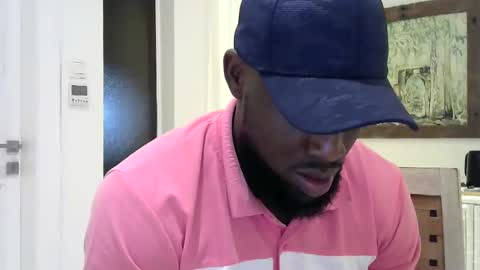 Snapshot of handsome_king30 chatting on 02.10.25 handsome king online show from 02.10.25