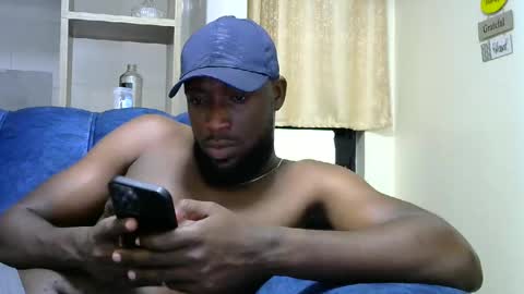 Snapshot of handsome_king30 chatting on 02.24.25 handsome king online show from 02.24.25