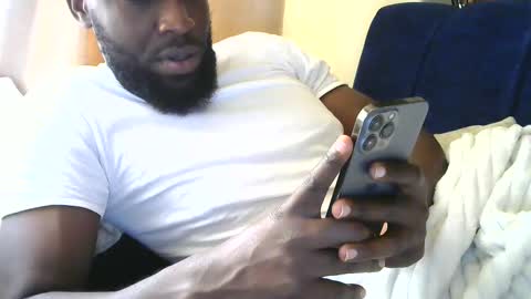 Snapshot of handsome_king30 chatting on 09.24.25 handsome king online show from 09.24.25