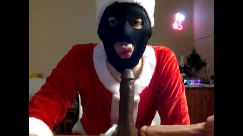 Snapshot of handsomealfie chatting on 12.06.24 HandsomeAlfie online show from 12.06.24