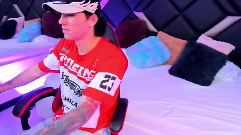 leonardfarrucknick and otis online show from 10.18.25