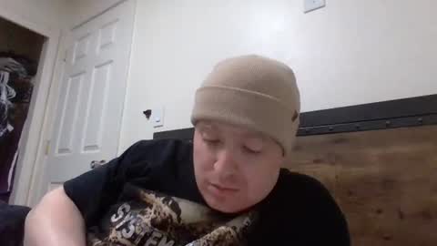 Snapshot of handsomedevil93 chatting on 01.12.26 Matt online show from 01.12.26