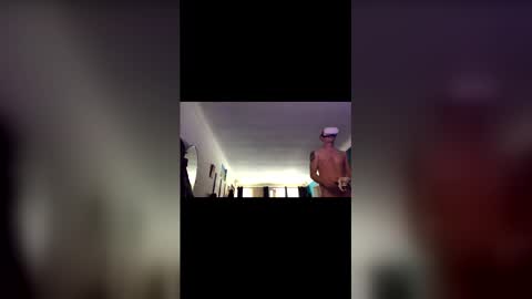 Snapshot of handsomerob42 chatting on 11.28.25 handsomerob42 online show from 11.28.25