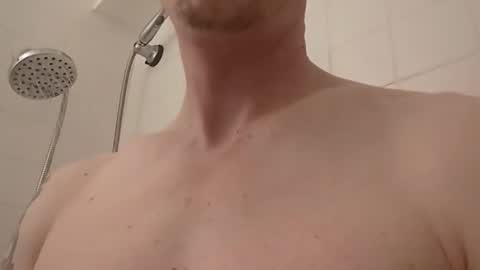 Snapshot of handsomerob42 chatting on 01.11.26 handsomerob42 online show from 01.11.26