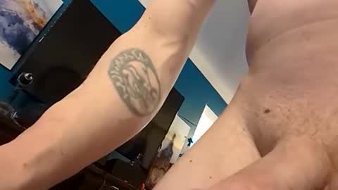 Snapshot of handsomerob42 chatting on 02.02.26 handsomerob42 online show from 02.02.26