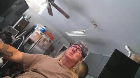 Snapshot of handyman5303 chatting on 11.05.25 Handystudman online show from 11.05.25