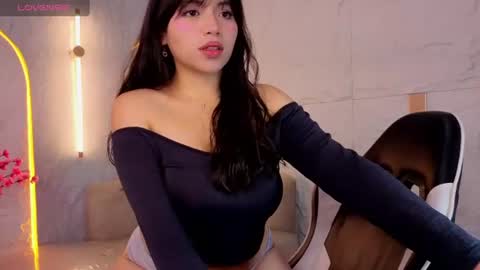 Snapshot of hani_amber_tx chatting on 07.15.26 Follow me.. Live 730 to 1400 online show from 07.15.26