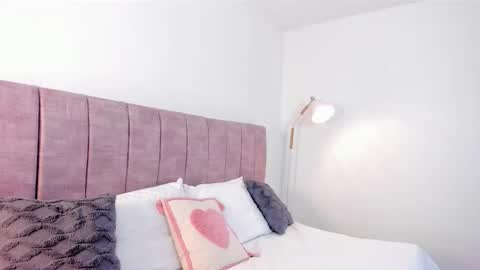 Snapshot of hanna_bunny15 chatting on 02.27.26 hanna_bunny15 online show from 02.27.26